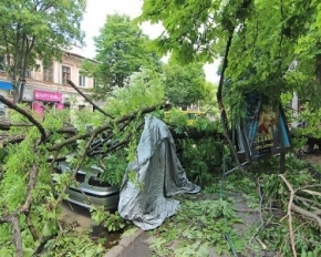 Мерія Одеси виділила 100 тисяч на поховання чоловіка, який загинув під час п'ятничної негоди