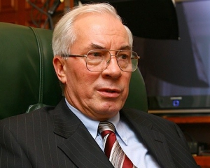 Азаров: &quot;Росіяни нам і брати, і друзі&quot;