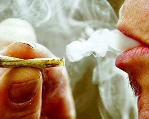 Наркотики и сигареты стали менее привлекательными для украинской молодежи