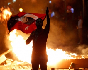 Проти турецьких демонстрантів кинули спецназ