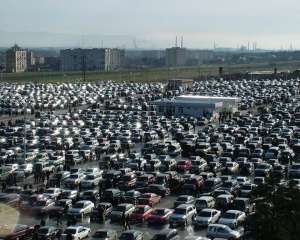 В Україні впали продажі нових авто: &quot;Покращення&quot; вдарило навіть по &quot;ладам&quot;