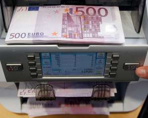 Сонный служащий банка случайно перевел на счет клиента 222 млн. евро