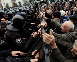 В Украине может в любой момент произойти неконтролируемый протестный взрыв — прогноз 