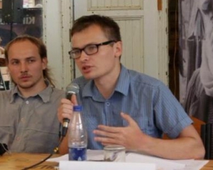 Потерпілий від нападу "націоналістів" журналіст радить Іллєнку розібратися зі своїми активістами