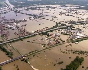 Власти Германии выделят 8 миллиардов евро пострадавшим от наводнения районам