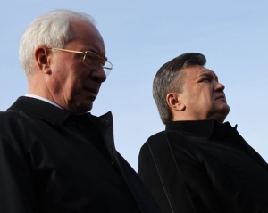 Азаров пообіцяв ще 7 років стабільності з Януковичем