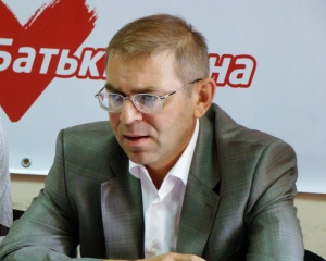В оппозиции пожалели "тушек": "Они несчастные люди, им плюют вслед"