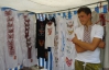 На ярмарке под Киевом вышиванки можно было приобрести за 250 гривен
