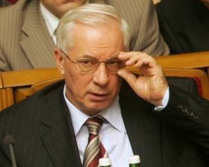 Азаров: у Раді є спадкоємці тих, хто стріляв нам у спину