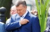 На Троицу Янукович "коротко пообщался" с верующими в Лавре