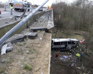В Черногории автобус с румынами упал в пропасть — 16 человек погибли