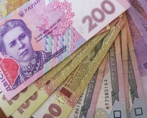 Пенсионер отдал молодой мошеннице 14 тысяч гривен