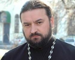 Коли Патріарх Філарет помре, то почнеться "гризня за ласий шмат" - священик