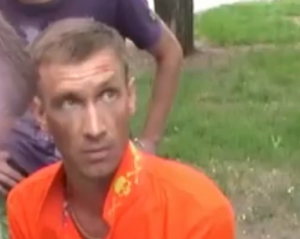 Борці з педофілами побили та облили сечею помічника нардепа