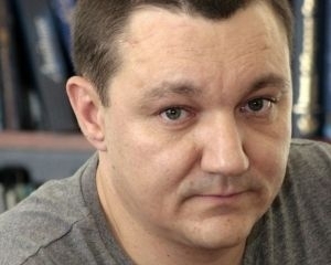 Эксперт не понимает, каким образом власть сейчас может реализовать переход на контрактную армию