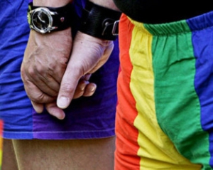Європа змусить українських політиків брати участь в гей-парадах?