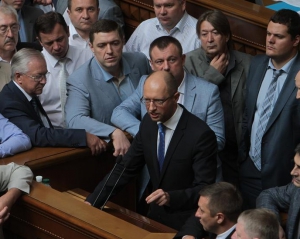 Яценюк похвастался перед "регионалами", что тем не удалось "протащить" законопроект в ВР
