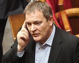 Колесниченко рассказал, как оппозиция &quot;пудрит мозги&quot; и вызывает смех