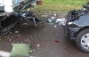 На Рівненщині легковик розбився об фуру, в ДТП загинула людина