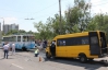 Через зіткнення у Запоріжжі маршрутки і тролейбуса померла пасажирка, ще 14 людей потрапили до лікарні
