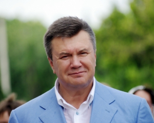 Кравчуку дарили лошадей, Кучме - мыло и яхты, а Януковичу - кресты и оружие