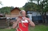 Геннадий Москаль купил козу, чтобы спасти жизнь маленькой косули