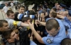 Активистка КУПР сама наткнулась на руки милиционера - МВД