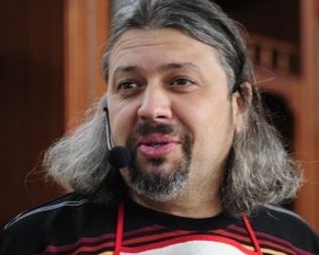 "Сформувалась депутатська спільнота, в якій всі покривають одне одного" - Пантюк