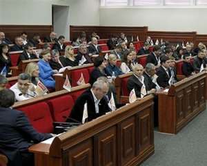 Рада должна назначить выборы и мэра, и в Киевсовет - эксперт