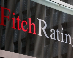 Fitch дал негативный прогноз шести украинским банкам