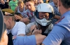 Олю викинули майже голу за містом