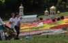 На Певческом поле открылась выставка цветов к годовщине Крещения Руси
