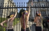 Femen попытались замкнуть посольство Туниса в Бельгии