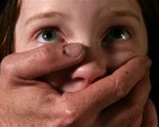 На Вінниччині затримали педофіла, який зґвалтував трьох дівчаток