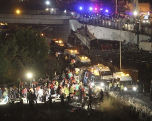 Число жертв железнодорожной катастрофы в Испании возросло до 50 человек
