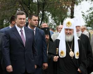 В Минюсте уверяют, что Янукович выдавал награды представителям церквей на законных основаниях