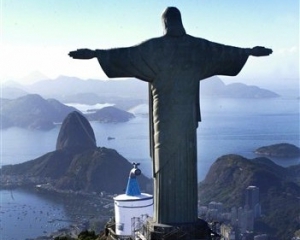 Скульптор Церетели создал самого высокого в Европе 83-метрового Христа