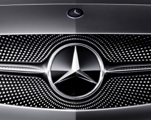 Автомобили Mercedes признали опасными для окружающей среды