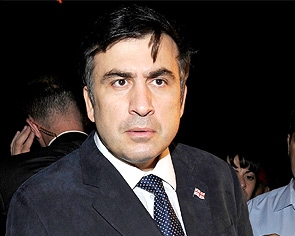 &quot;Саакашвили - военный преступник, который растерзал свою страну&quot;, - Медведев