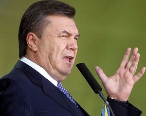 Януковича поддерживают сторонники жестких форм - Бессмертный