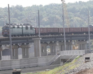 Строители перекрыли Выдубицкий мост, потому что год не видели зарплаты