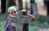 40 украинцев восстанавливают украинские кладбище и церковь в Польше