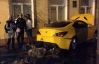 В Одессе "Hyundai" разгромил светофор и врезался в здание
