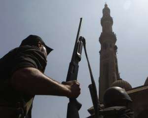 Військові Єгипту взяли штурмом головний оплот ісламістів у Каїрі