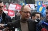 Яценюк заявил, что депутаты Киевсовета прикрываются медиками и учителями