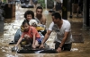 Миллионы китайцев страдают от страшного наводнения, вызванного тайфуном "Утор"