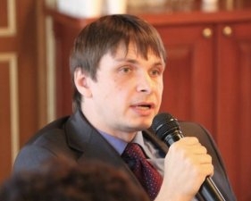 В "Регионах" есть группа депутатов, которые считают лидером партии не Януковича, а Путина - эксперт