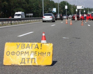 На Львовщине в ужасном столкновении грузовика с легковиком погибло 5 человек