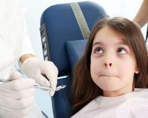 За похід до стоматолога дитину винагороджують іграшкою 