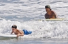 Уроки серфинга от Дэвида Бекхэма - футболист с сыновьями провел день на пляже